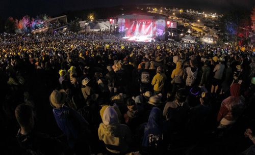 DAUPHIN'S COUNTRYFEST - FRIDAY -Blake Shelton headlines Saturday night at the festival. Shot from the stands. BORIS MINKEVICH / WINNIPEG FREE PRESS  June 28, 2014