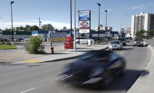 July 7, 2014 - 140707  -   Mid-Town Carwash photographed Monday, July 7, 2014.  John Woods / Winnipeg Free Press