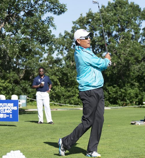 Former pro golfer Notah Begay hosts a future championship clinic at Pine Ridge Golf Club Tuesday morning for kids to learn the tricks of golf. Sarah Taylor / Winnipeg Free Press July 8th, 2014