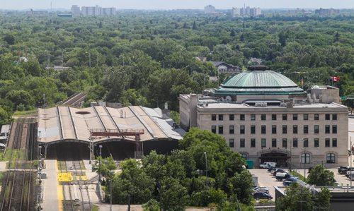 The Via Rail station as seen from The Fairmont Winnipeg. 140713 - Sunday, July 13, 2014 -  (MIKE DEAL / WINNIPEG FREE PRESS)