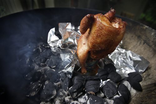 July 21, 2014 - 140721  -  Beer Can Chicken with All-purpose BBQ rub Monday, July 21, 2014. John Woods / Winnipeg Free Press