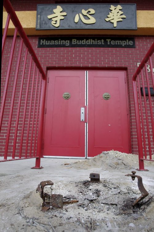 News reports say a  bronze decorative incense urn was stolen from the front of the Huasing Buddhist Temple on Cumberland Ave.   Wayne Glowacki / Winnipeg Free Press July 24  2014