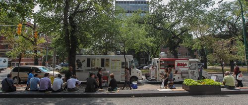 The crowds gather during the noon hour for lunch on Broadway Tuesday. for photo weekend photo page. 140805 - Tuesday, August 05, 2014 -  (MIKE DEAL / WINNIPEG FREE PRESS)