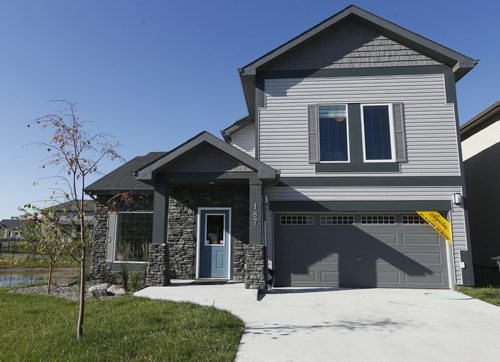 News Homes . 187 Lake Bend Rd. story by Todd Lewys . Aug 11 2014 / KEN GIGLIOTTI / WINNIPEG FREE PRESS