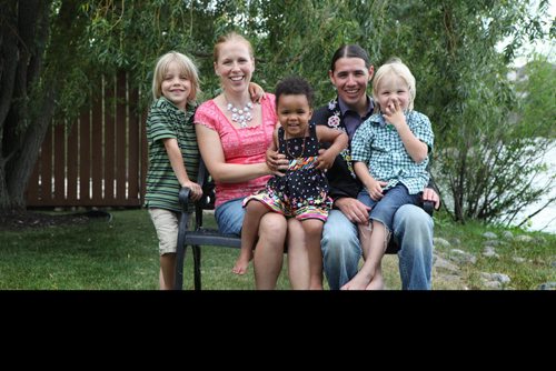 Mayoral candidate Robert Falcon with his wife Catherine (Cantin) along with his children - daughter Abigaelle (2yrs), Edward-5yrs (Green Striped shirt) and Julien-4yrs (plaid, jean shorts).  Also, they have two older children not in the photo - Xavier - 9 yrs and Jacob - 7 yrs.   Aug 12, 2014 Ruth Bonneville / Winnipeg Free Press