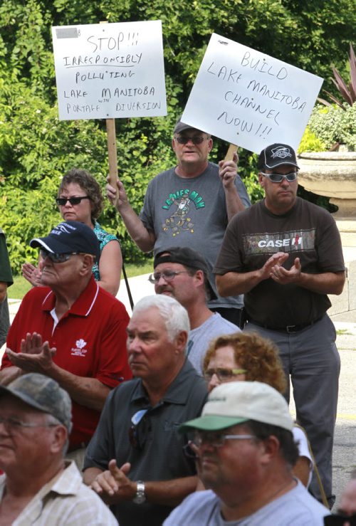 About 120 people who have property in the Lake Manitoba area attended a rally organized by Progressive Conservative MLAs  in front of the Manitoba Legislative Bld. Tuesday. Larry Kusch story.  Wayne Glowacki/Winnipeg Free Press August 19 2014