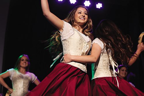 Canstar Community News August 6, 2014 - Dancers at the Italy pavilion. (JORDAN THOMPSON)