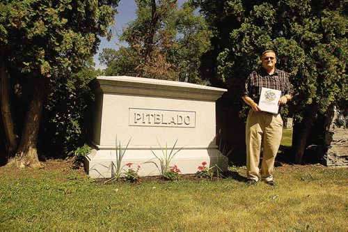 Canstar Community News Aug. 13/14 - North East Winnipeg Historical Society historian Jim Smith is shown by the Pitblado marker in Elmwood Cemetery. (DAN FALLOON/CANSTAR COMMUNITY NEWS/HERALD(