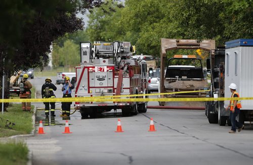 WFS has blocked Adsum DR. Due to a gas leak , loud hissing from the line be heard 3 blocks away , the leak is near Duval St . At  Adsum , home owners are being evacuated  Aug 21 2014 / KEN GIGLIOTTI / WINNIPEG FREE PRESS
