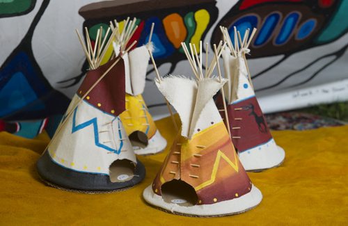 140828 Winnipeg - DAVID LIPNOWSKI / WINNIPEG FREE PRESS  Joe Lanceley also known as Tipi Joe rents and builds tipis. This year, Joe began marketing a line of indigenous crafts, including miniature tipis, which he sells at shops and farmers' markets around town. 49.8 INTERSECTION