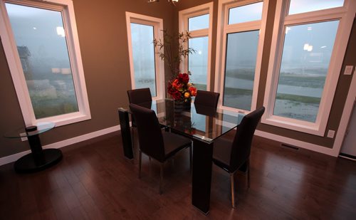 New home in Niverville at 96 Claremont Dining area. (Photo by realtor Renee Dewar) August 29, 2014 - (Phil Hossack / Winnipeg Free Press)