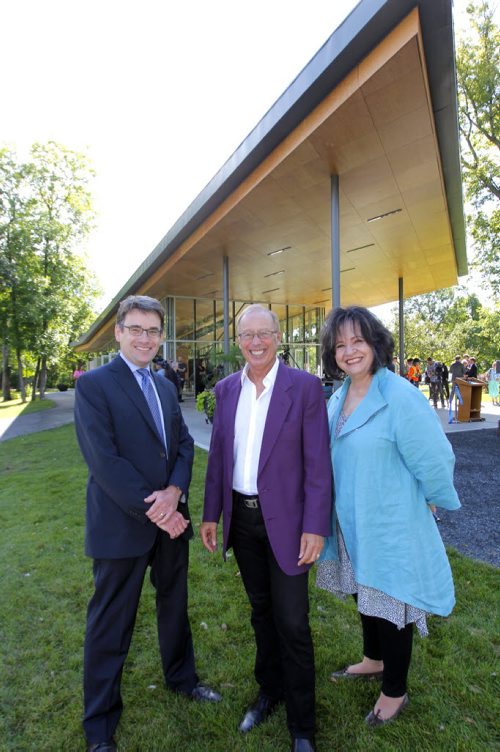 Opening of the St. Vital Park Duck Pond Pavilion and Écobuage public art project. Councillor Brian Mayes, St. Vital, , Mayor Sam Katz, and Carol Phillips pose for a photo. BORIS MINKEVICH / WINNIPEG FREE PRESS  Sept. 2, 2014
