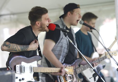The local band Naysa perform Wednesday afternoon for students in the beer garden on the front lawn of the University of Winnipeg. This was part of the U of W Students' Association orientation week activities to welcome students back to class. There were also many student related info booths to browse nearby.  Wayne Glowacki/Winnipeg Free Press Sept.3 2014