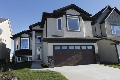 HOMES 214 Stan Bailie .  Ventura Custom Homes  new home sale . Todd Lewys story .SEPT  22 2014 / KEN GIGLIOTTI / WINNIPEG FREE PRESS