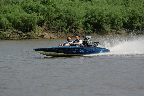 BORIS MINKEVICH / WINNIPEG FREE PRESS  070729 1978 Hondo flat bottom speed boat. Carey Gregorashuk, driver, takes Willy for a rip on the Red River.