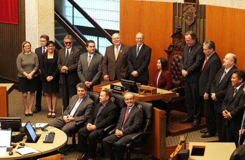 Mayor Sam Katz poses for a group photo with  members of council in his last council meeting at City Hall .   Sept 24,  2014 Ruth Bonneville / Winnipeg Free Press