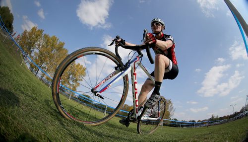 The MennoCross cyclocross race at the Canadian Mennonite University, Saturday, September 27, 2014. (TREVOR HAGAN/WINNIPEG FREE PRESS)