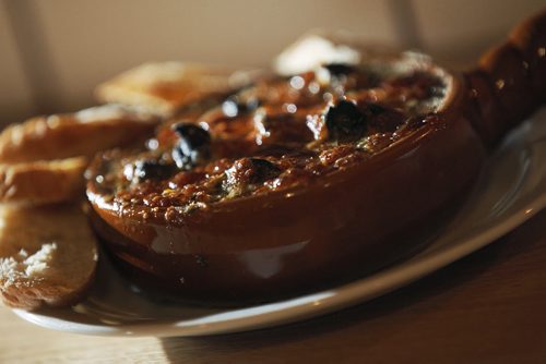 October 14, 2014 - 141014  -  Escargots in Garlic Butter - Baked snails with parmesan cheese at Café Ce Soir Tuesday, October 14, 2014.   John Woods / Winnipeg Free Press