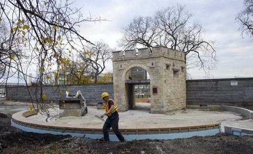 141016 Winnipeg - DAVID LIPNOWSKI / WINNIPEG FREE PRESS  Construction site of Upper Fort Garry prior to the opening ceremony on Saturday October 18, 2014.