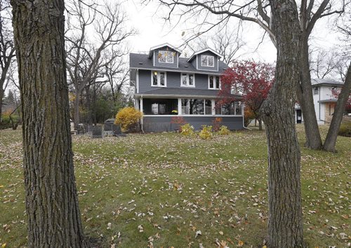 exterior rear . HOMES . 3681 Vialoux Drive .Tod Lewys story Oct. 20 2014 / KEN GIGLIOTTI / WINNIPEG FREE PRESS