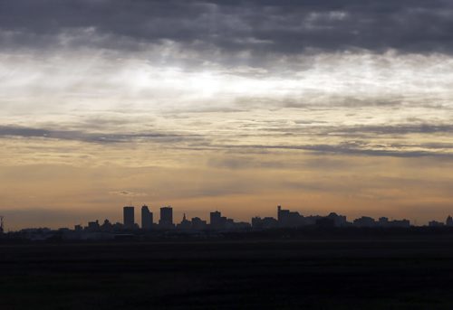 Stdup . Another nice fall day , overcast with highs of 18 degrees Oct. 24 2014 / KEN GIGLIOTTI / WINNIPEG FREE PRESS