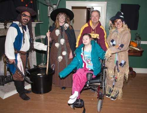 Lower Fort Garry recently offered a private tour of its Lower Fort Scary event for families and children involved with Variety, the Childrens Charity. Front row (from left): Josie Bisso, Cazie Bisson and Maya Bisson. Back row (from left): David Lavalee, Barb Ford and Amanda Shewtchenko of Parks Canada. Pictured, from left, are Jerry Maslowski (Variety), Heather Beerling (Parks Canada), Kevin Rollason, his daughter Mary Rollason and Nancy Militano (Variety). (John Johnston / Winnipeg Free Press)