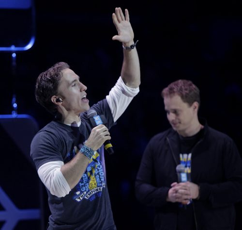 Craig at left and Marc Kielburger near the end of the WE Day event in the MTS Centre Wednesday. Nick Martin¤ story. Wayne Glowacki/Winnipeg Free Press Oct.29 ¤ 2014