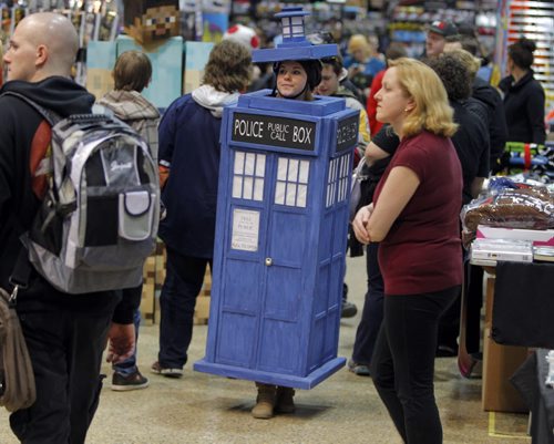 2014 Central Canada Comic Con at the RBC Convention Centre. Deanna Falk wears Tardis from Dr. Who. BORIS MINKEVICH / WINNIPEG FREE PRESS October 31, 2014