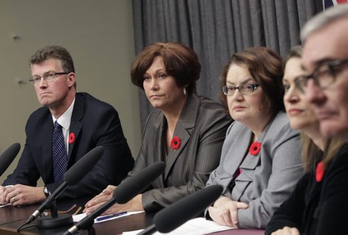 Dissident cabinet members hold a joint news conference to speak to the media Monday morning. From left: Andrew Swan, Theresa Oswald, Jennifer Howard, Erin Selby and Stan Struthers. (WAYNE GLOWACKI / WINNIPEG FREE PRESS) Nov.3 2014