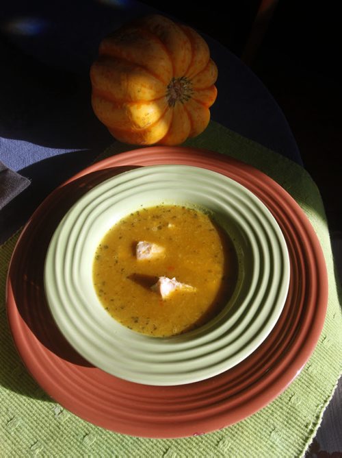 Entertainment / Food section. Curry Squash  Soup  This is for the November 12 Food Front.  Wendy King story.   WAYNE GLOWACKI / WINNIPEG FREE PRESS) Nov.6 2014