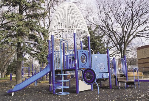 Canstar Community News Nov. 5, 2014 - The new playground at the Corydon Community Centre in River Heights opened on Nov. 5. (DANIELLE DA SILVA/CANSTARCOMMUNITYNEWS/SOUWESTER)