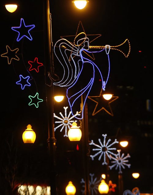 Stdup .It's Beginning to look a lot like Christmas . Colourful LED light  angels , stars and snow flakes line the cities main routes . The   105th  Santa Parade begins Saturday starting at 5pm with a block party at 4pm NOV. 14 2014 /KEN GIGLIOTTI / WINNIPEG FREE PRESS