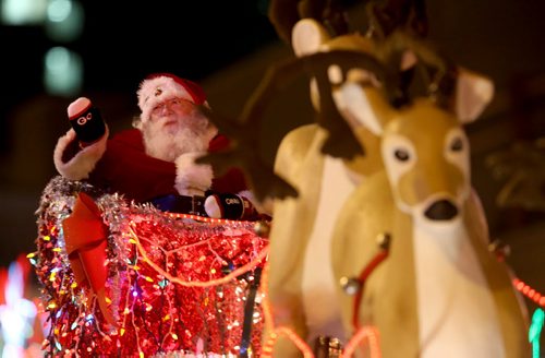 Santa Claus Parade, Saturday, November 15, 2014. (TREVOR HAGAN/WINNIPEG FREE PRESS)