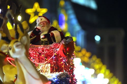 Santa Claus Parade, Saturday, November 15, 2014. (TREVOR HAGAN/WINNIPEG FREE PRESS)