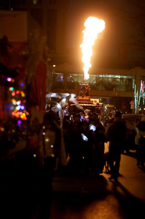 Santa Claus Parade, Saturday, November 15, 2014. (TREVOR HAGAN/WINNIPEG FREE PRESS)