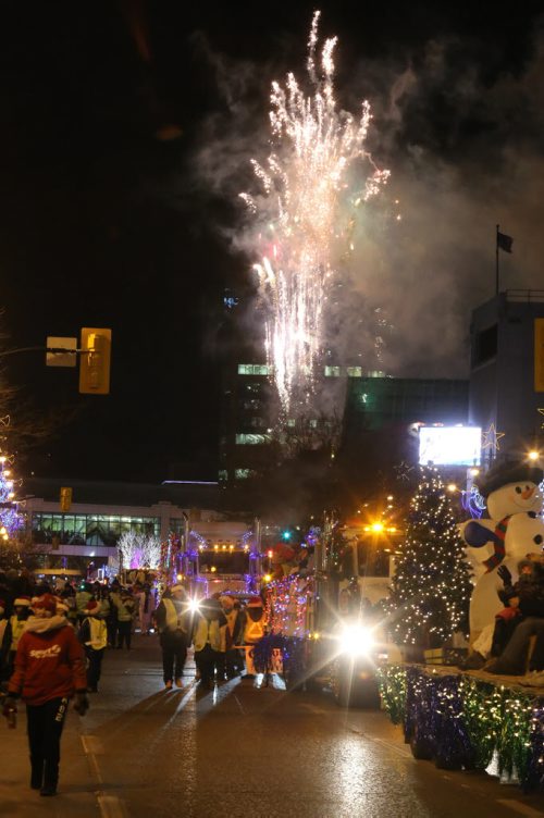 Santa Claus Parade, Saturday, November 15, 2014. (TREVOR HAGAN/WINNIPEG FREE PRESS)