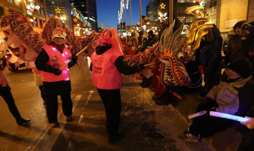 Santa Claus Parade, Saturday, November 15, 2014. (TREVOR HAGAN/WINNIPEG FREE PRESS)