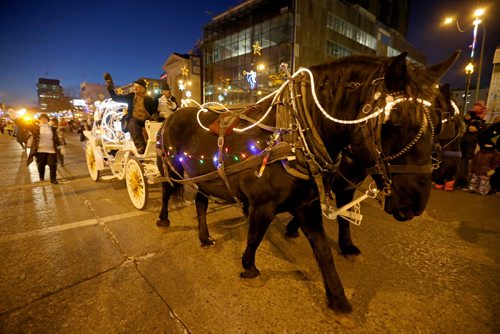 Santa Claus Parade, Saturday, November 15, 2014. (TREVOR HAGAN/WINNIPEG FREE PRESS)