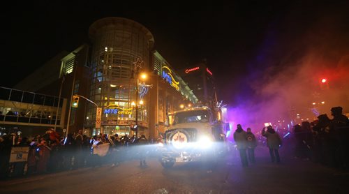 Santa Claus Parade, Saturday, November 15, 2014. (TREVOR HAGAN/WINNIPEG FREE PRESS)