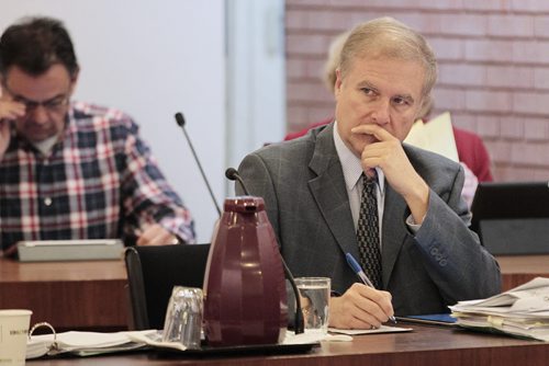 November 17, 2014 - 141117  -  Winnipeg School Division's Rene Appelmans at a board meeting  Monday, November 17, 2014. John Woods / Winnipeg Free Press