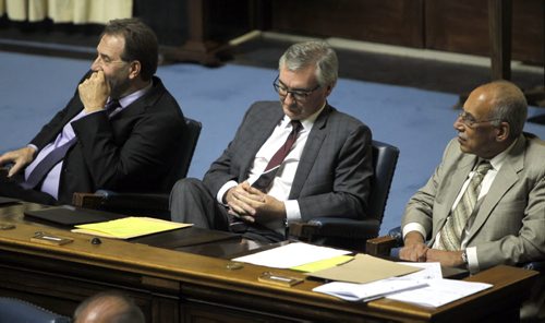 LOCAL - Question period at the Manitoba Legislature. MLA for Dauphin Stan Struthers. He is flanked by Ron Kostyshyn and Mohinder Saran. BORIS MINKEVICH / WINNIPEG FREE PRESS November 24, 2014