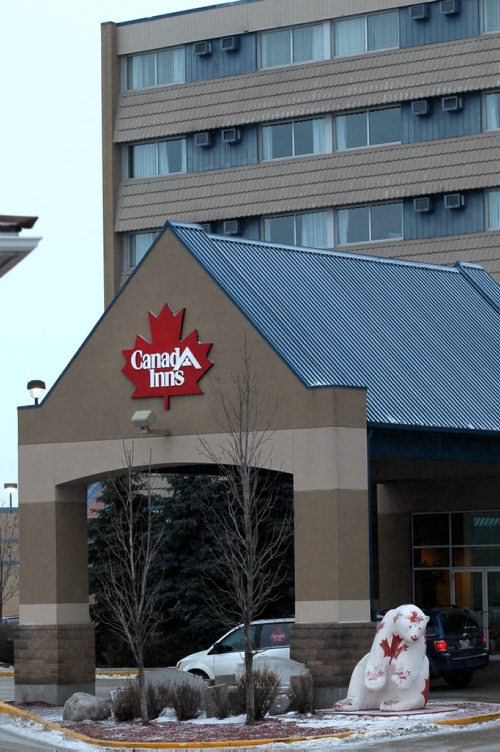 Outside shots of Canad Inns Hotel Polo Park Winnipeg. Nov 25,  2014 Ruth Bonneville / Winnipeg Free Press