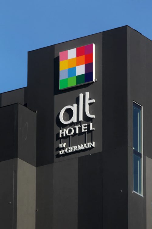 SIgn of new alt Hotel on Portage Ave. Dec 02,  2014 Ruth Bonneville / Winnipeg Free Press