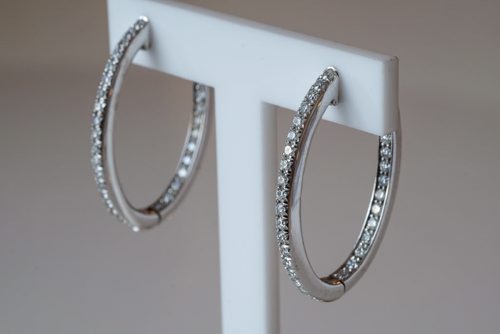 Mokada custom jewelry design studio at 1-530 Waterfront Drive. Earrings Oval  inside out diamonds. 141202 - Tuesday, December 02, 2014 -  (MIKE DEAL / WINNIPEG FREE PRESS)