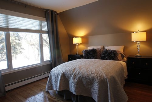 Homes.  241 Kingston Row.  The master bedroom. The  realtor is Lori Hopfner. Todd Lewys story  Wayne Glowacki / Winnipeg Free Press Dec.3  2014