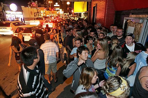 BORIS MINKEVICH / WINNIPEG FREE PRESS  070830 Crowds line up outside Die Machine night club, which is closing.