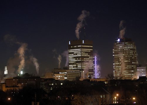 All is calm and clear in Winnipeg on a crisp on a -17C Wednesday morning. Wayne Glowacki / Winnipeg Free Press Dec.17 2014