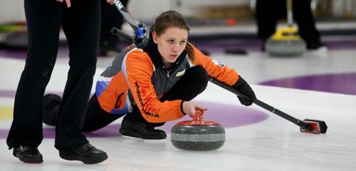 Rachel Burtnyk throws a rock during the 2015 Junior Provincial Curling Championships at the Assiniboine Memorial Curling Club, Friday, December 26, 2014. (TREVOR HAGAN/WINNIPEG FREE PRESS)