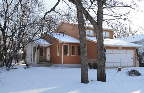 Homes. The house at 151 Woodhaven Boulevard, the realtor is Blair Sonnichsen, Todd Lewys story  Wayne Glowacki / Winnipeg Free Press Dec.29 2014
