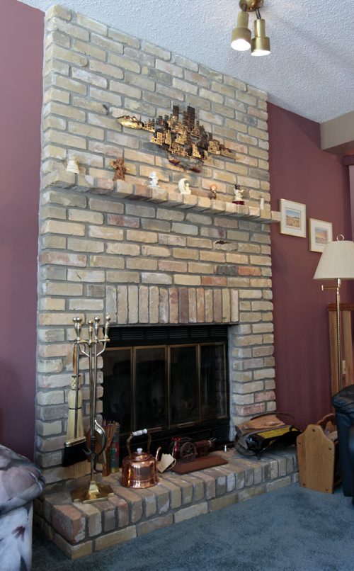 Homes. The house at 151 Woodhaven Boulevard, the realtor is Blair Sonnichsen. Main floor fireplace. Todd Lewys story  Wayne Glowacki / Winnipeg Free Press Dec.29 2014